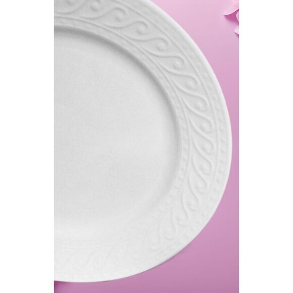 2 Pfaltzgraff Sylvia White Dinner Plates 10 1/2 " - Picture 4 of 5